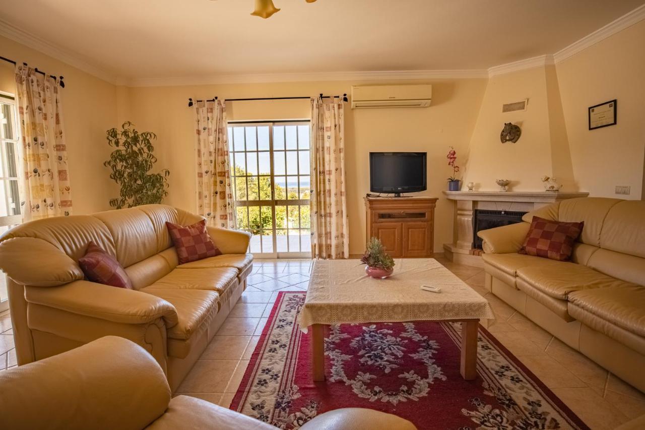 Villa Agapito - Sea View - Ac - By Bedzy Gale  المظهر الخارجي الصورة