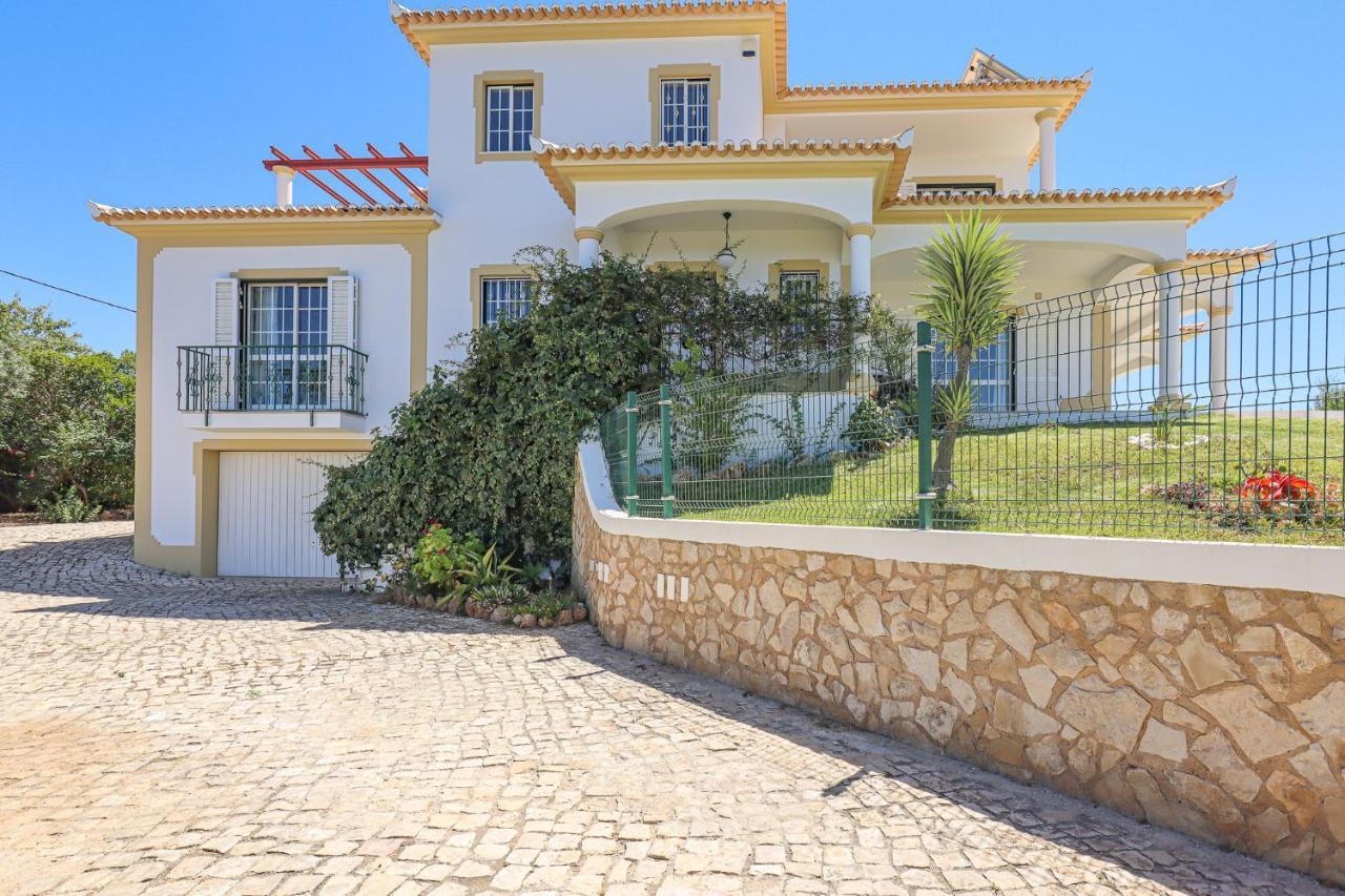 Villa Agapito - Sea View - Ac - By Bedzy Gale  المظهر الخارجي الصورة